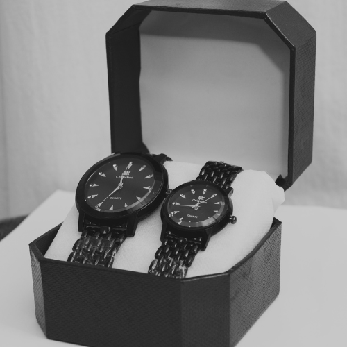 Premium His & Her Couple Wrist Watch