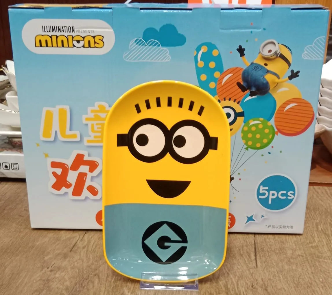 Minion Mania 5Piece Dining Gift Set