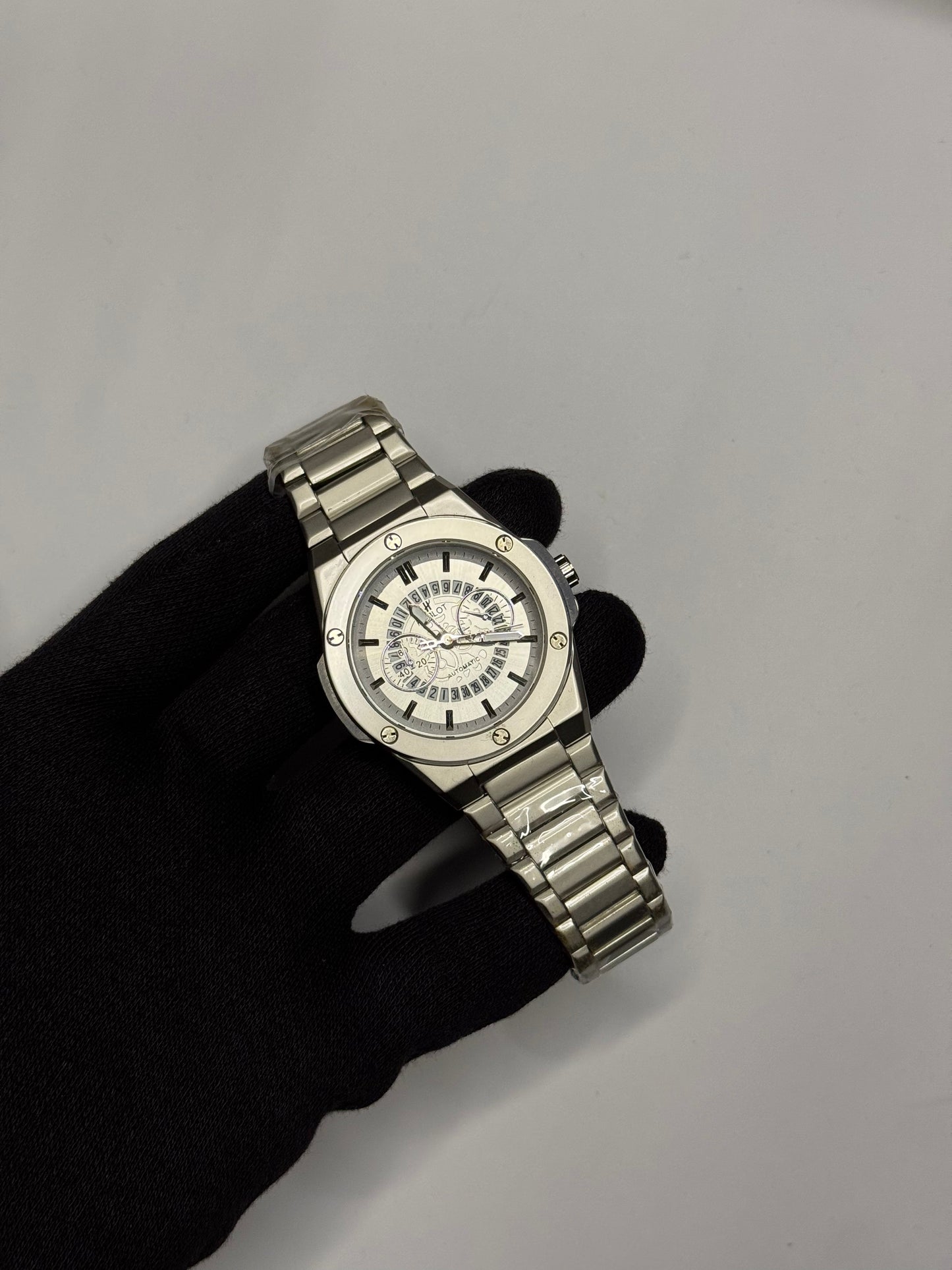 Premium HB Watch With Dail Date