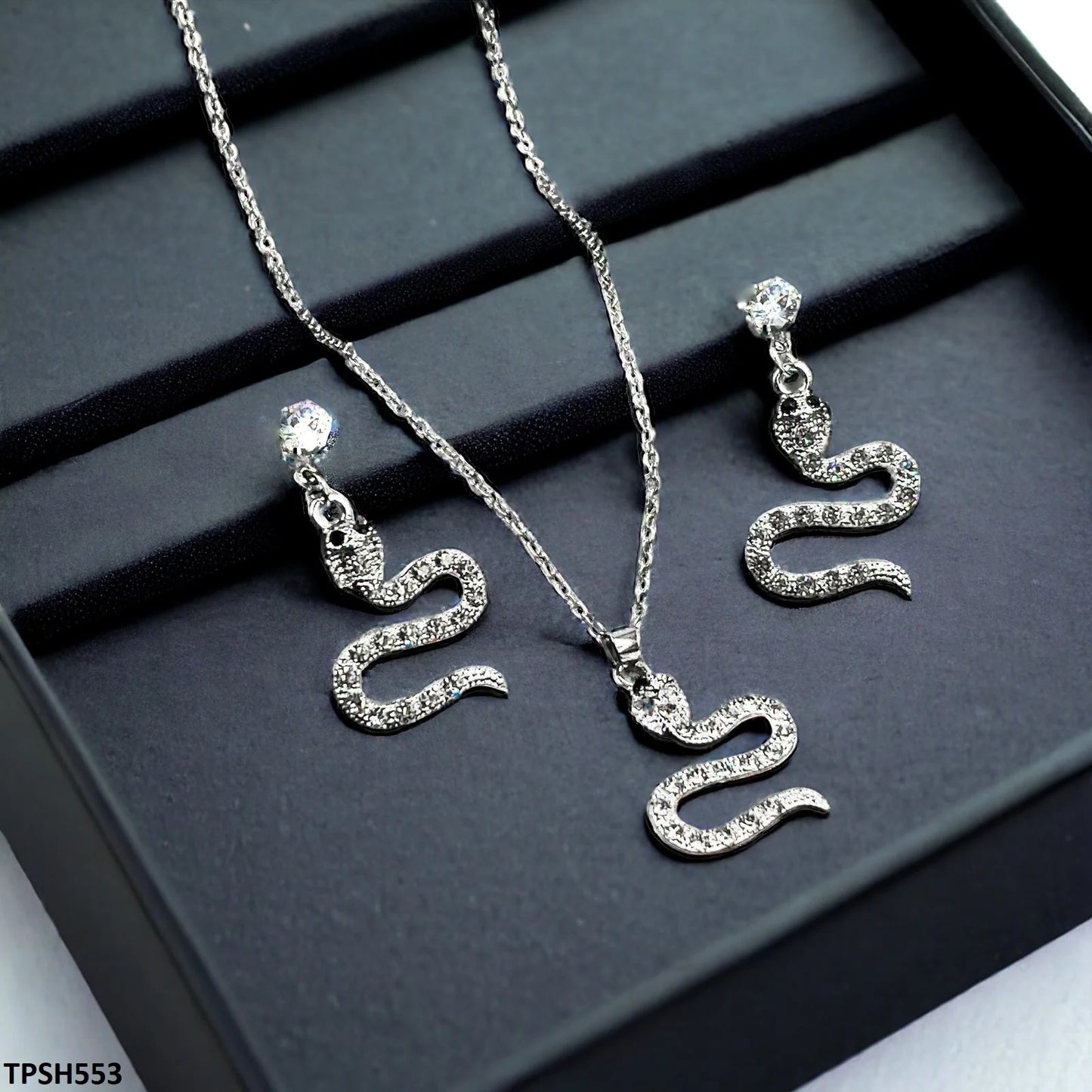 Snake Pendent Set